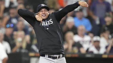 Yankees manager Aaron Boone puts on show after getting ejected for 6th time this season